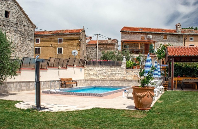 Casa de vacaciones Rezanci para 1 - 4 personas con 2 dormitorios - Casa pareada