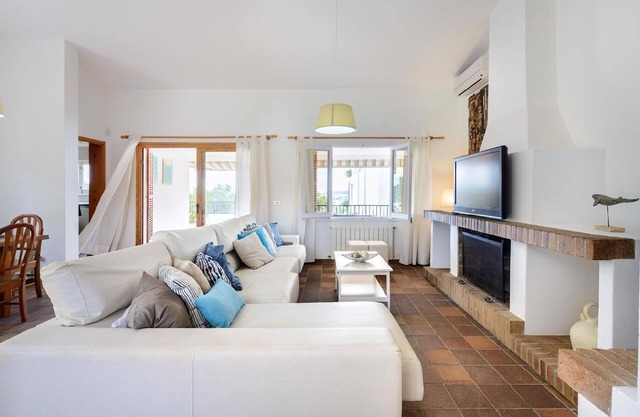 Holiday house Roca Llisa for 1 - 8 persons with 4 bedrooms - Holiday home