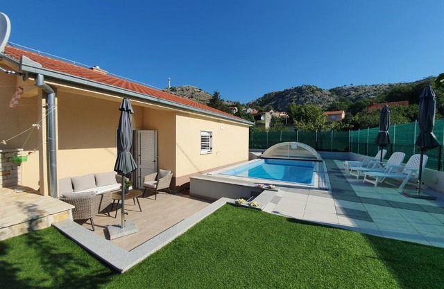 Holiday house Ruzic