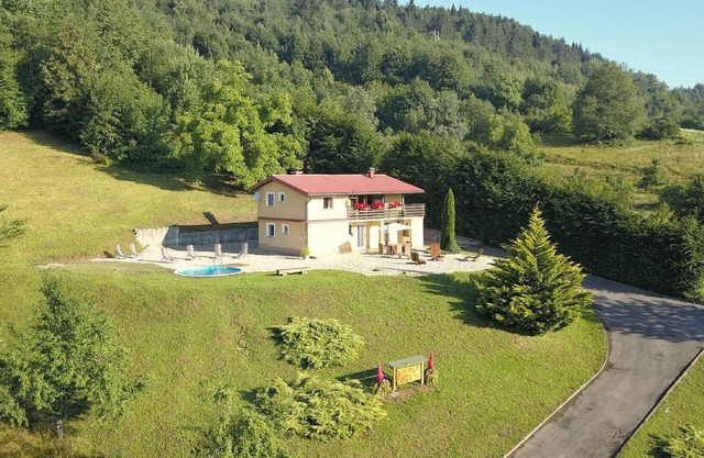 Casa de vacaciones Vrbovsko para 1 - 10 personas con 5 dormitorios - Casa de vacaciones