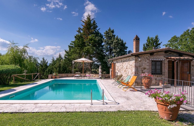 Casa de vacaciones con piscina