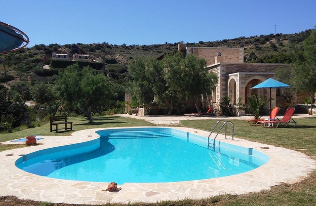 Casa de vacaciones con piscina, gran jardín, idílico y tranquilo, Wifi | Triopetra, Creta
