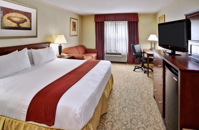 Holiday Inn Express Breaux Bridge by IHG