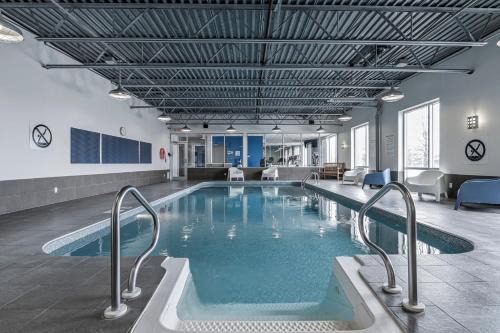 Holiday Inn Express Hotel & Suites Saint - Hyacinthe by IHG