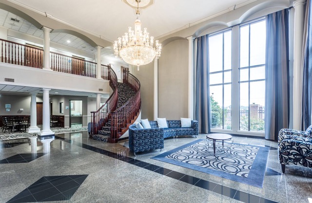 Holiday Inn Express Hotel & Suites Lake Charles by IHG