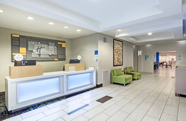 Holiday Inn Express Hotel & Suites Lafayette South by IHG