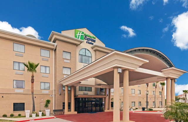 Holiday Inn Express Hotel & Suites Laredo-Event Center Area by IHG