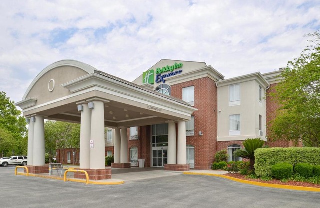 Holiday Inn Express Hotel & Suites Lafayette by IHG