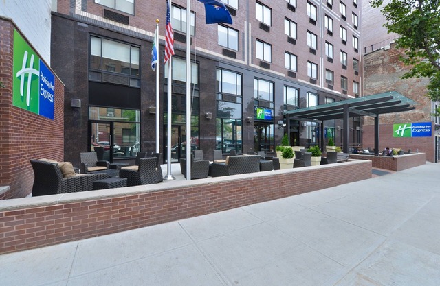 Holiday Inn Express New York - Manhattan West Side by IHG