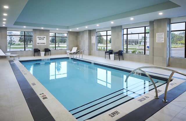 Holiday Inn Express Sarnia - Point Edward by IHG