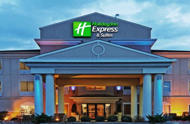 Holiday Inn Express & Suites Chickasha by IHG