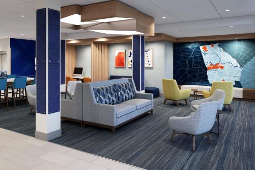 Holiday Inn Express & Suites Chicago West - Oak Park by IHG