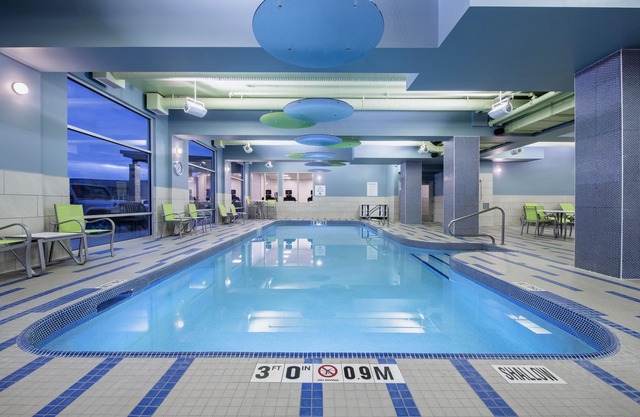Holiday Inn Express & Suites Kelowna - East by IHG