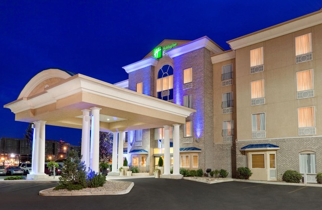 Holiday Inn Express & Suites Saskatoon by IHG