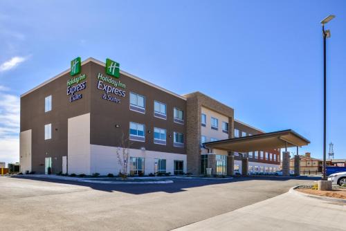 Holiday Inn Express & Suites - Van Horn by IHG