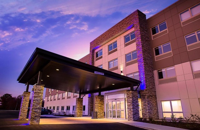 Holiday Inn Express & Suites - Halifax – Dartmouth