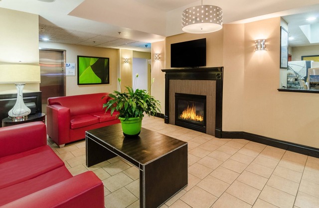 Holiday Inn Express & Suites Vinita by IHG