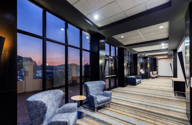 Holiday Inn Hotel & Suites Tulsa South by IHG