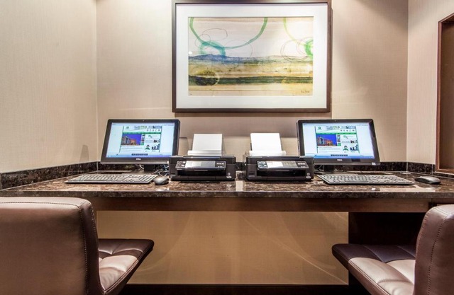 Holiday Inn Laval Montreal by IHG