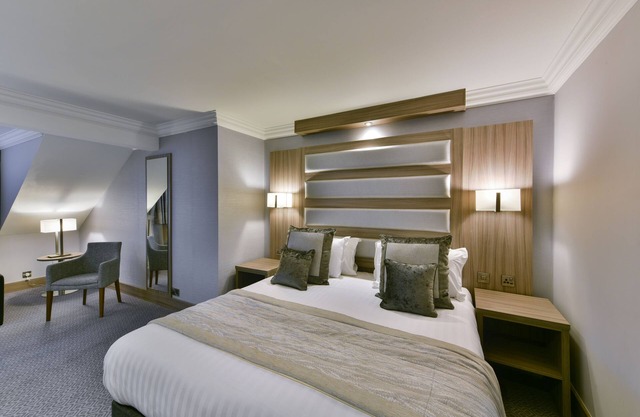 Holiday Inn Manchester - Oldham by IHG