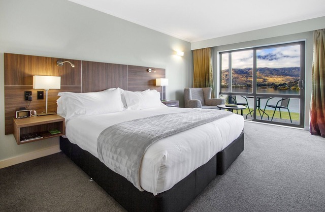Holiday Inn Queenstown Frankton Road by IHG