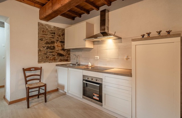 Holiday Home 'Bellavista La Grotta' with Mountain View, Private Terrace and Wi-Fi