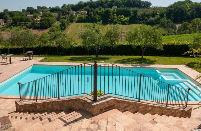 Casa de vacaciones Sant'Angelo in Pontano para 1 - 18 personas con 8 dormitorios - Casa de vacacione