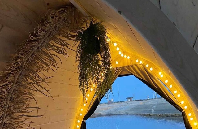 Holiday on the water