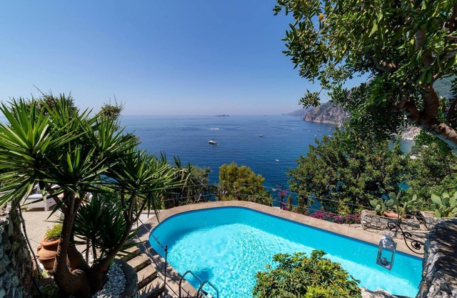 alquiler de vacaciones en la costa de Amalfi, alquileres costeras italianas, con piscina, en Positano, a poca distancia