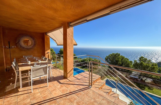 Alquiler casa adosada con piscina en Begur, Sa Tuna
