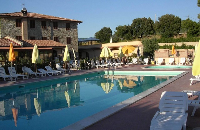 Holiday resort, pool,children's pool,restaurant,child-friendly. close to village