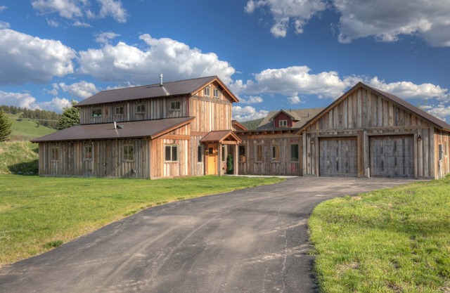 **Holiday Special** Stunning Home near Big Sky Resort