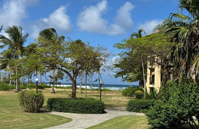 40% off August & September bookings! Island Oasis-Luxury condo at Pelican Cove
