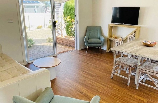 Holiday unit 1 in Port Victoria