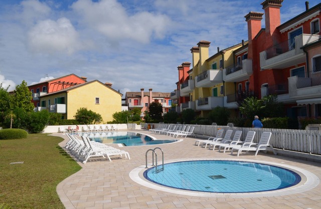 Holiday Village Le Ginestre Apartamentos con piscina en Cavallino Le Ginestre Adriatic