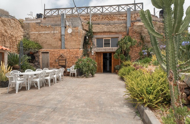 Vacaciones 'Casa Cueva Anajos' con vistas al mar, terraza compartida y jardín privado