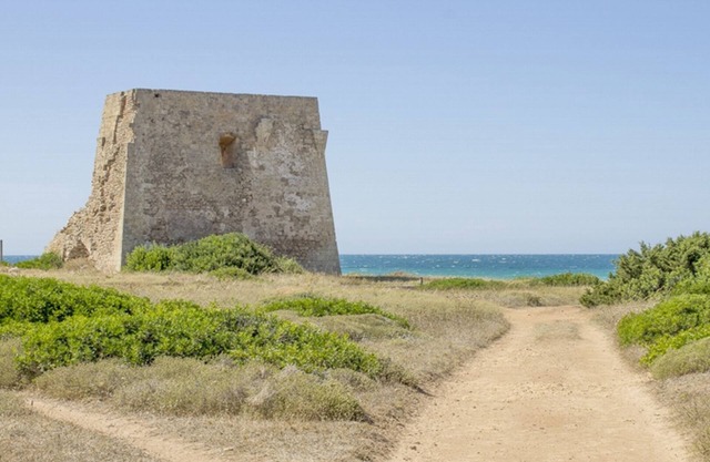 Holidays in Salento: Villetta with 3 Bedrooms, near the Beach reachable on foot