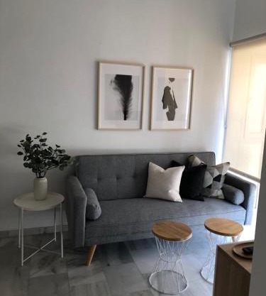 Holidays2Malaga Alta Street 1 bedroom High Speed WIFI