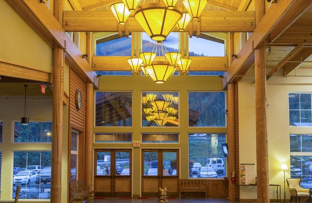 Holland America Denali Lodge