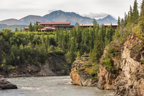Holland America Denali Lodge