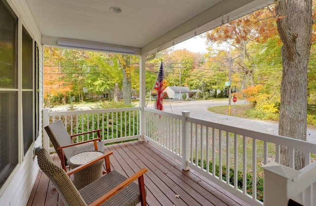 Holland Home: Walk to the Beach!