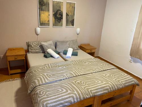 HollidayVillage 5B