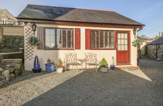 Holly Cottage