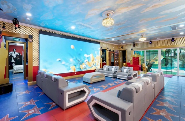 Fantasy Fortress - Veinte Habitaciones Casa, Capacidad 62