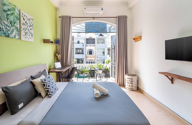 HoLo Fairy House Saigon Serviced HomeStay