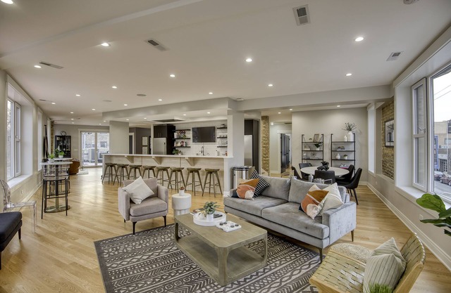 "Holy Cow"! 4bed 4bath Duplex Penthouse w/ 3,000 sqft Private Roof-Deck!