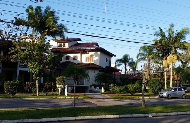 Inicio 04 suites Jurerê Internacional Siguiente Compras abiertas