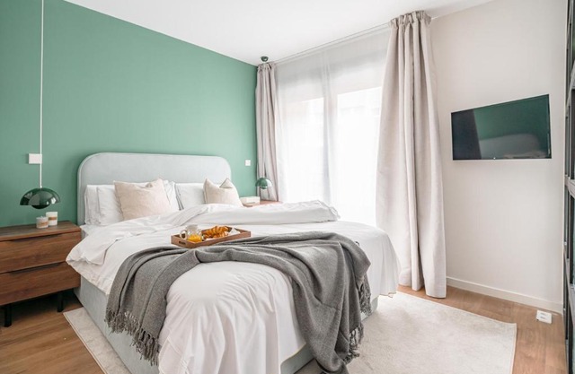 Home Art Apartments Salamanca