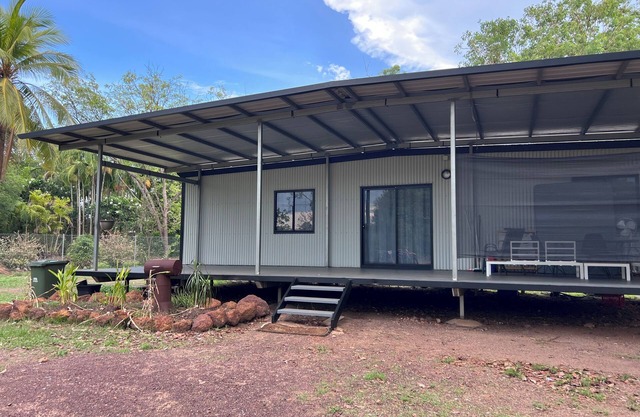 Home away from home, plenty of space for your caravan, camper, friends