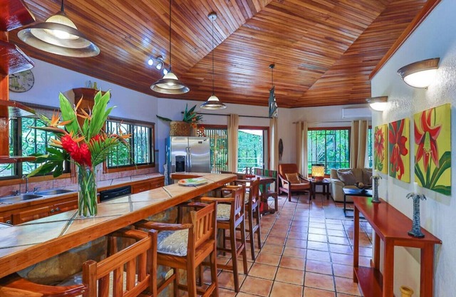 Home away from Home 3 bed/2 bath